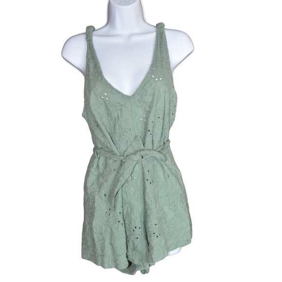 Zara Large Eyelet Lace Romper Women’s L Sage Green Cotton Blend Tie Waist Boho - Picture 5 of 9